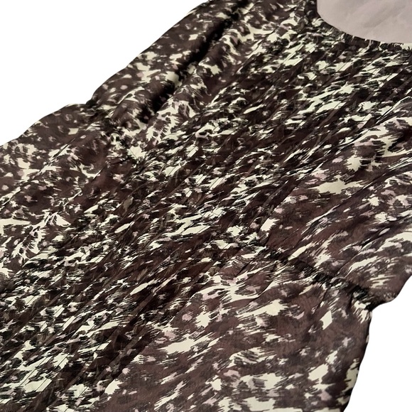 Banana Republic Purple Cream Abstract Ruffle Tank Top Size XS - Picture 3 of 7